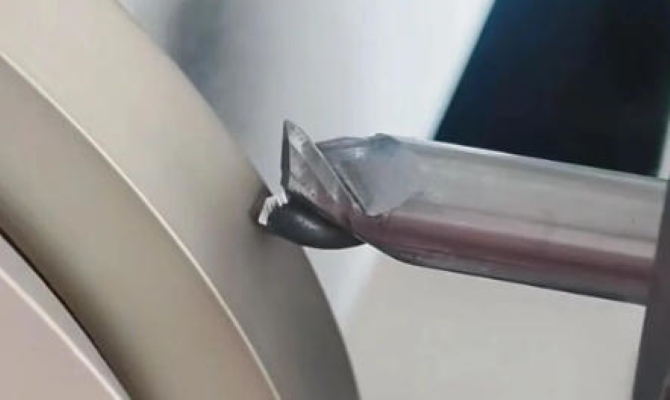 آیا از فرز مستقیماً خارج از جعبه استفاده کردید؟ چطور در عرض نیم ساعت چیپ شد؟